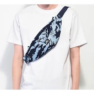 Nike SB Navy CamNavy Blue Camo DR5075-410 Unisex One Size NWT